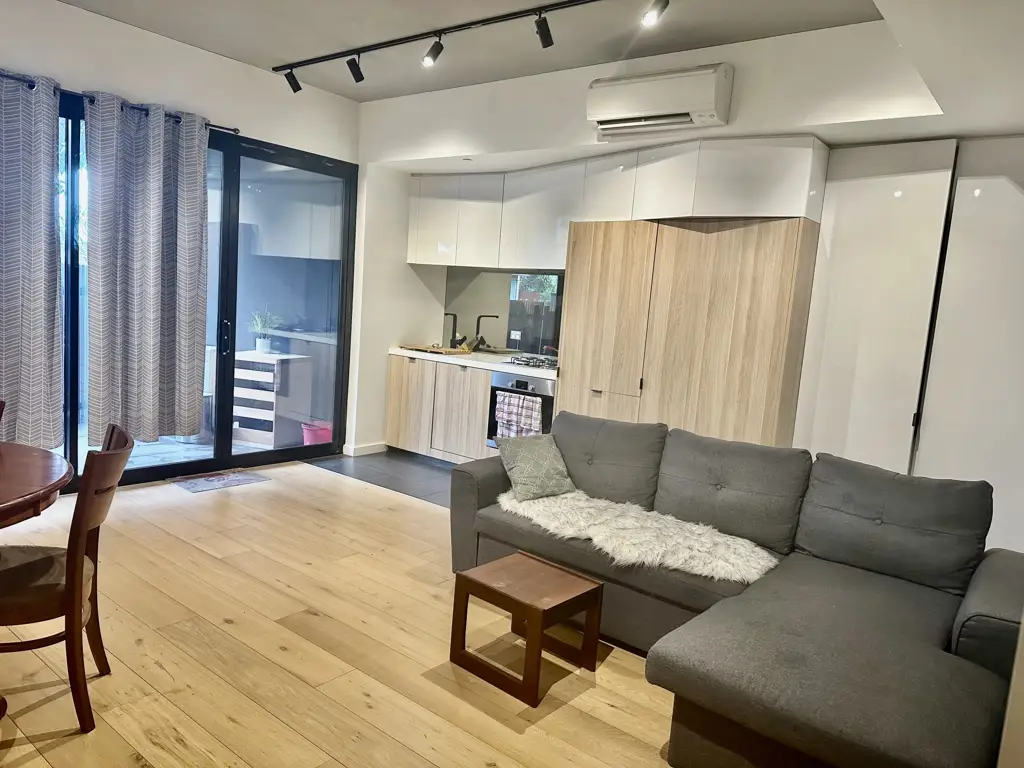 Box Hill 1 Bedroom One bedroom apartment at the central Box Hill