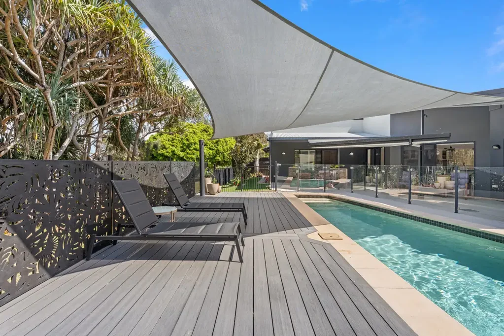 Urangan 3Zimmer A LAKESIDE LIFESTYLE TO LOVE, JUST MOMENTS FROM THE BEACH