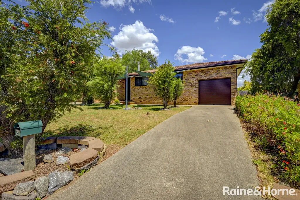 21 Boronia Drive, Tamworth, NSW 2340