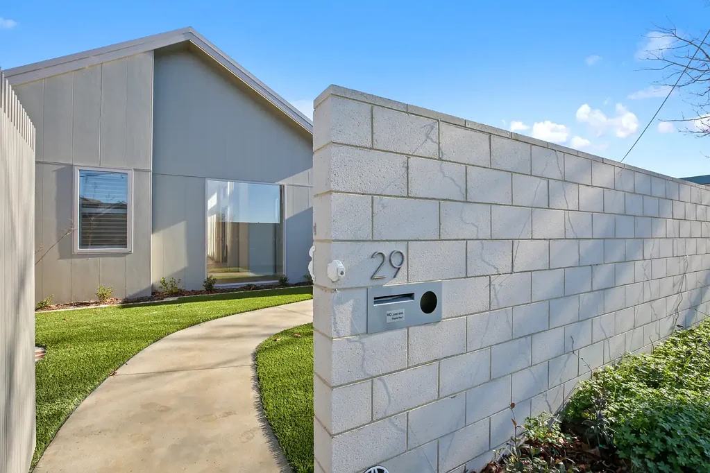Warragul 3房  Outstanding Inner Town Executive Residence