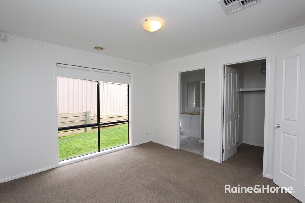 20 DOBELL PL, LLOYD NSW 2650, 0房, 0浴, House