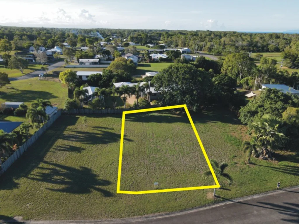 8 Hibiscus Street, Forrest Beach, QLD 4850