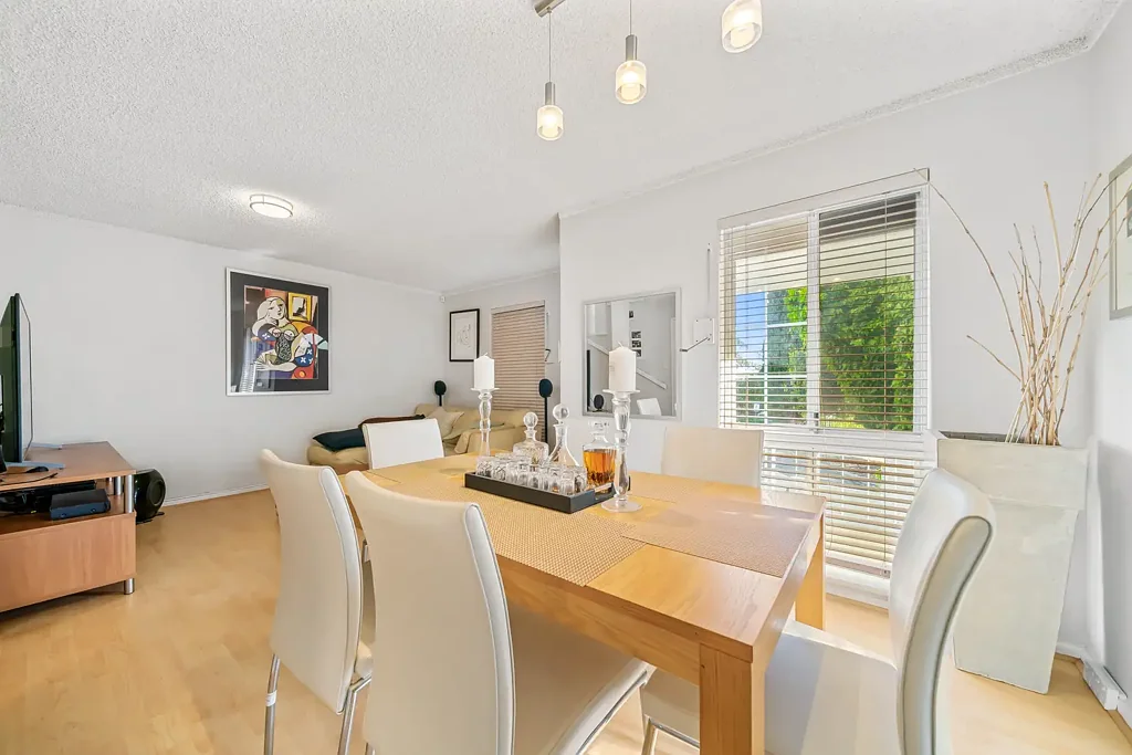 Como 3房  Fully Renovated & Secure Townhouse in the Heart of Como