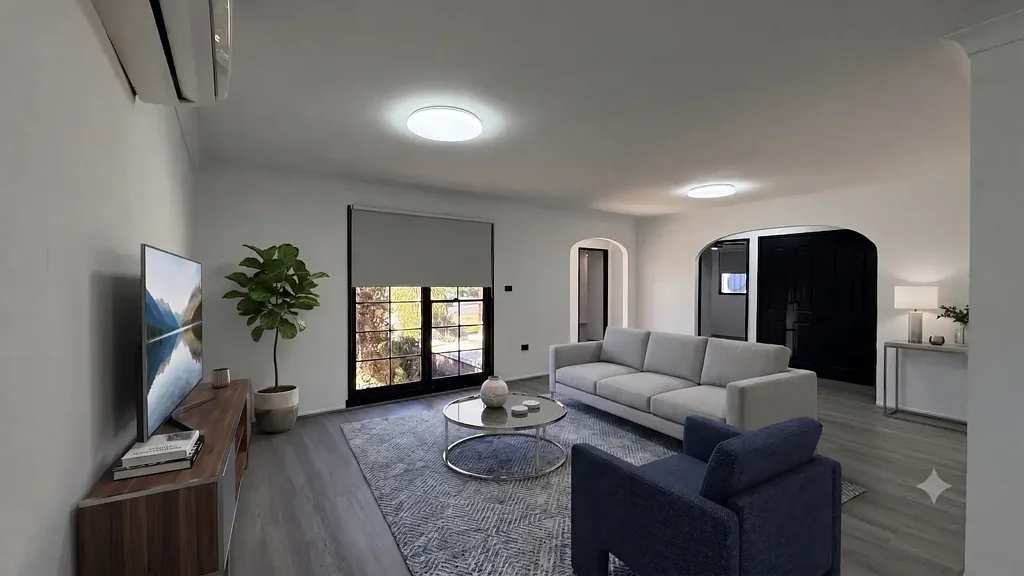 CHARMING FAMILY HOME!