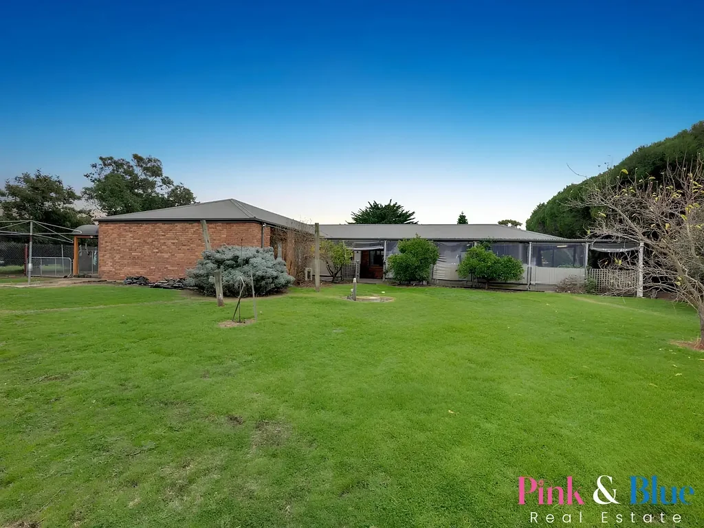 Hoppers Crossing 4部屋 4 KINGSTON BLVD, HOPPEERS CROSSING AAPROX 6000 SQM !