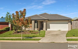 6 Anne Street, Augustine Heights
