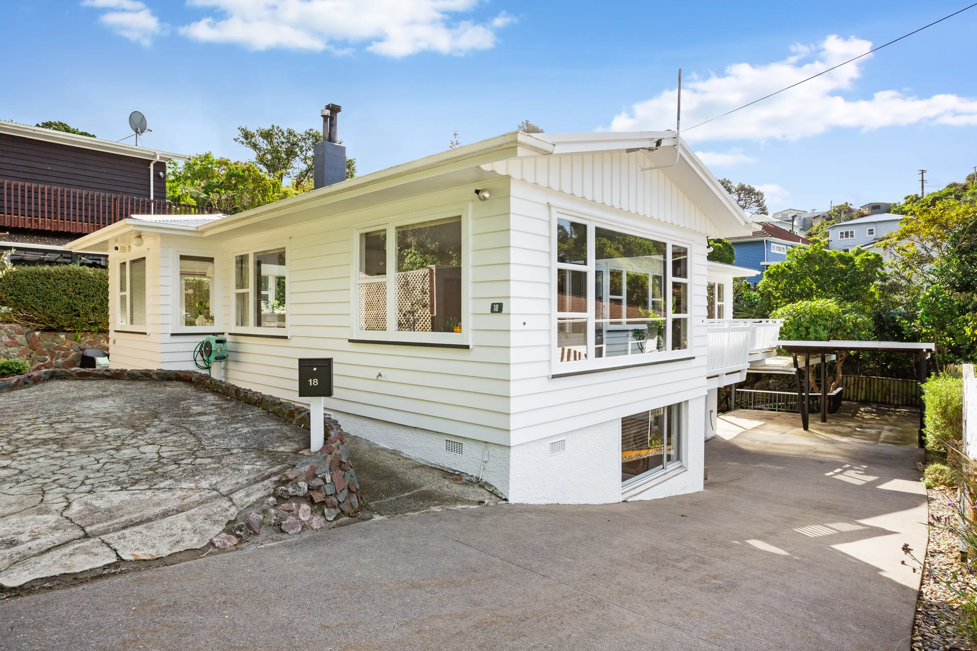 Johnsonville 4房  FIRST TIME TO MARKET - SPACE TO SUIT