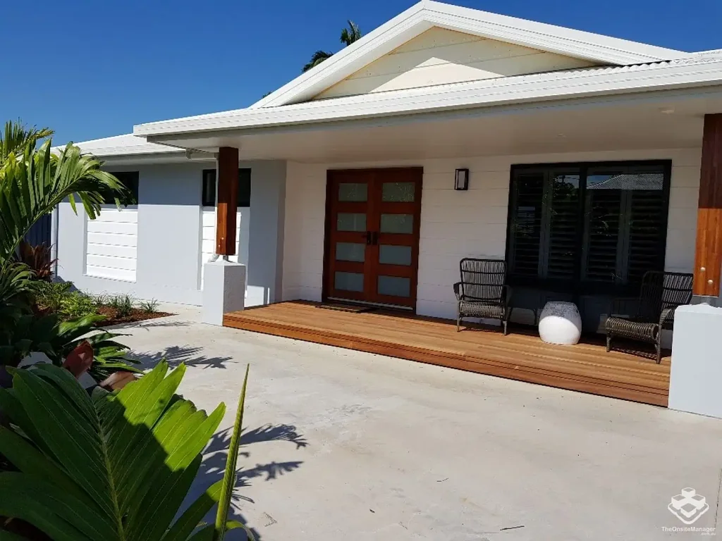 Mackay 2 Bedroom Luxury Cottage Living in North Mackay – Stylish 2-Bedroom Retreat with Investment Appeal