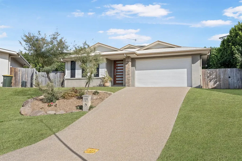 New Auckland 4房  Move In Ready Family Living with Space to Enjoy