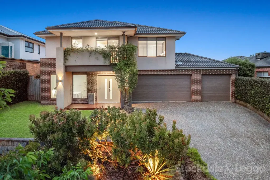 34 Highvale Crescent, Berwick, VIC 3806