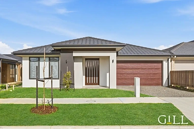Clyde North 4房  Modern 4-Bedroom Family Living in Smiths Lane Estate