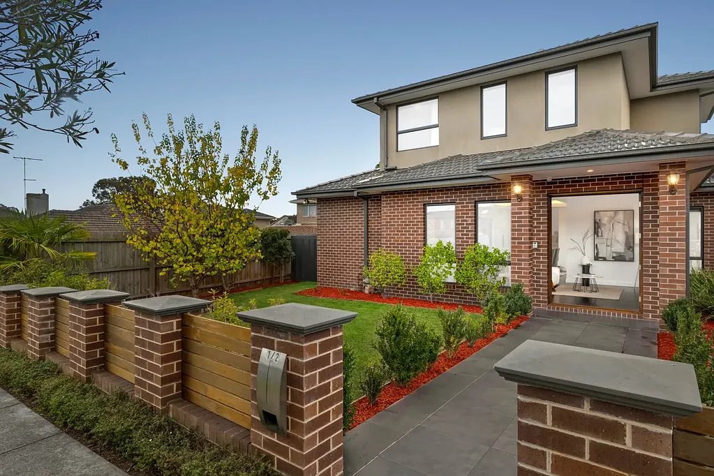 1/2 Allambi Street, Ashwood, VIC 3147