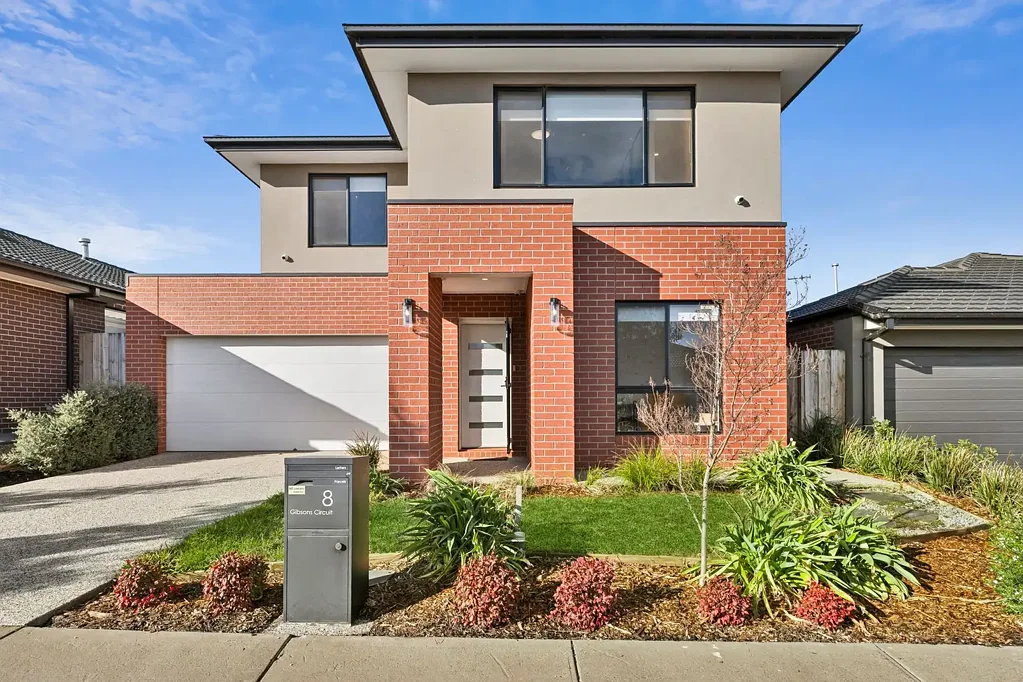 Bonnie Brook 4 Bedroom Spacious and Gracious, Woodlea Wonder!