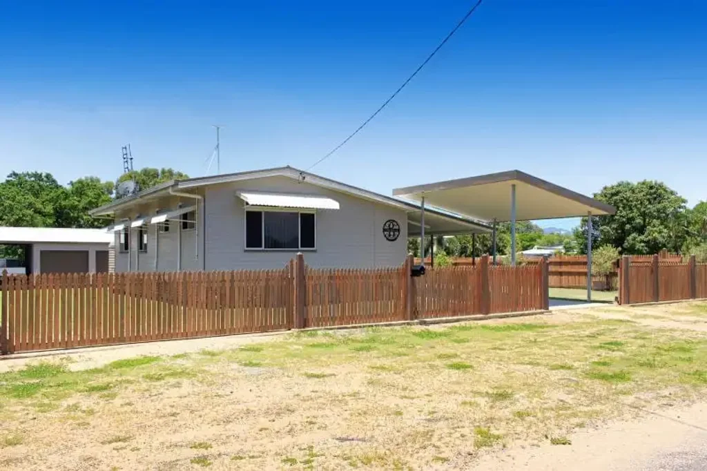 Nome 3 Bedroom FULLY RENOVATED - BEAUTIFUL HOME