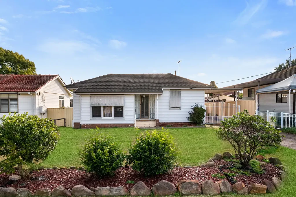 8 Adams Crescent, St Marys, NSW 2760