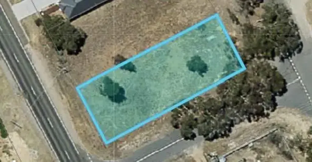 Dunolly Land for Sale in Dunolly - Corner Block with Dual Access