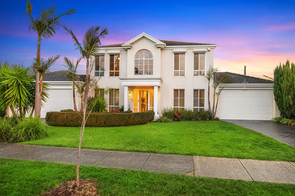 Lilydale 5部屋 Refined Elegance with Spacious Family Living