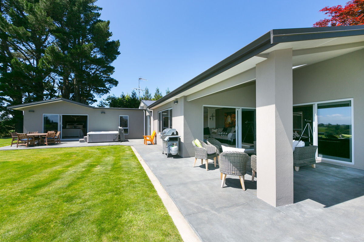 153 Veale Road, Ridgewood, New Plymouth, 5房, 1浴