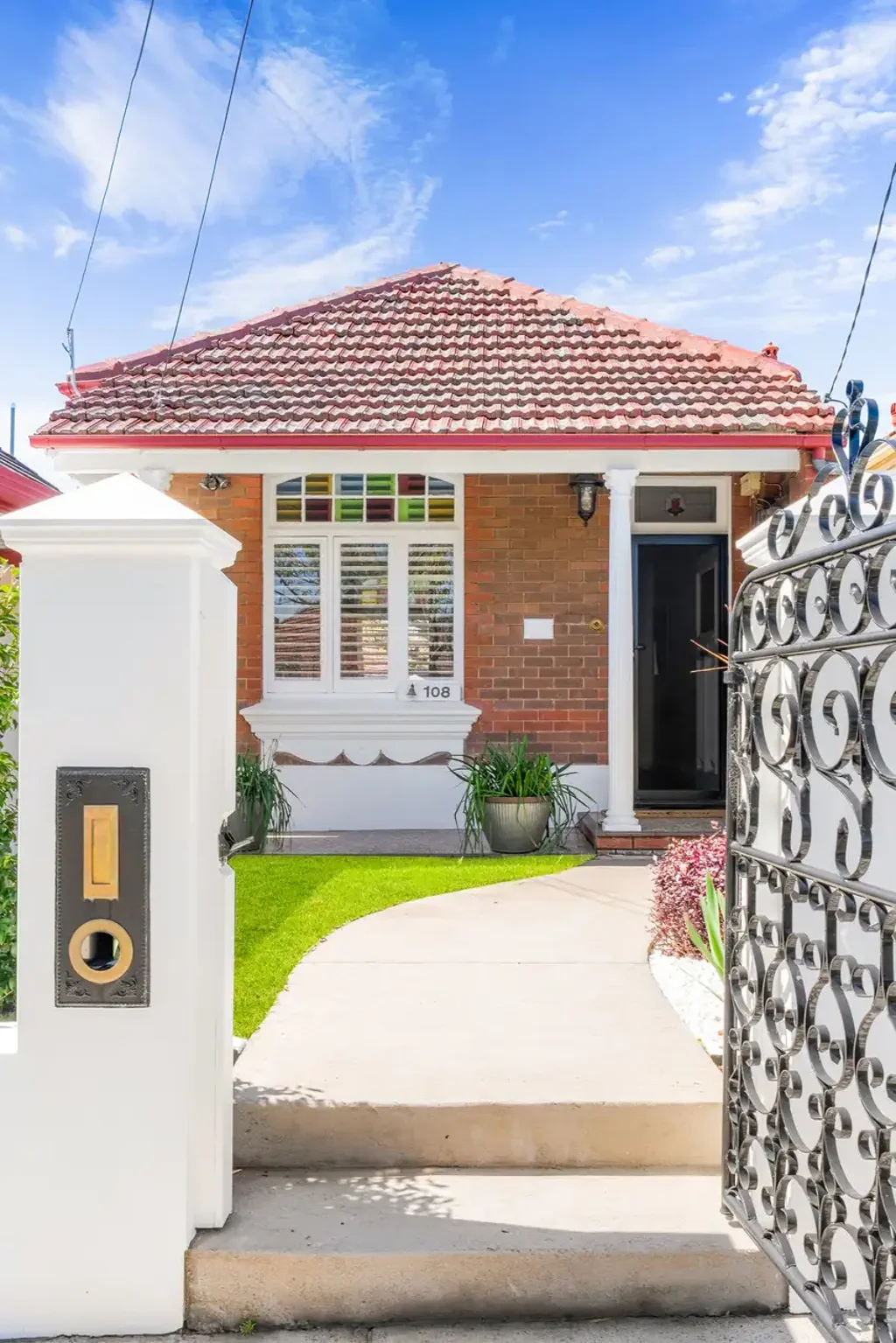 Croydon Park 3 Slaapkamer Beautiful Modern Family Home with Potential