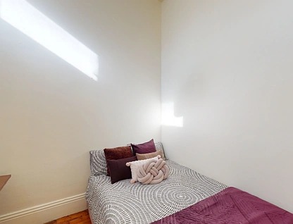 Rear/136 Queensberry Street, Carlton, Melbourne CBD, 3 침실, 1 욕실, House