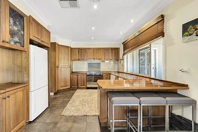 6 Ashby Court, Chadstone, VIC 3148, 4 Schlafzimmer, 1 Badezimmer, House