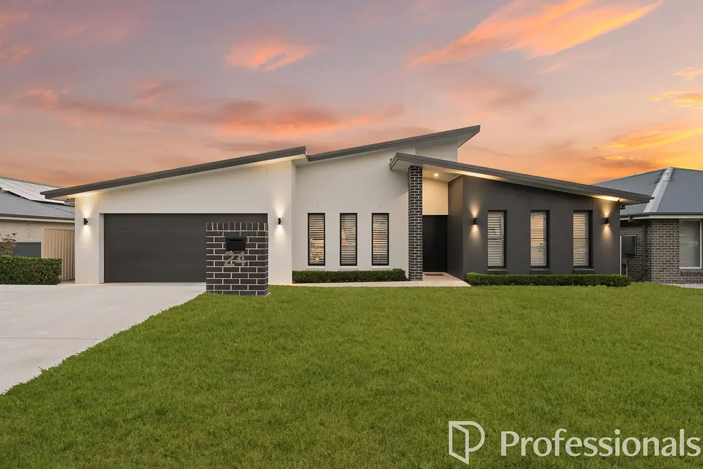 24 Meagher Street, Llanarth, NSW 2795