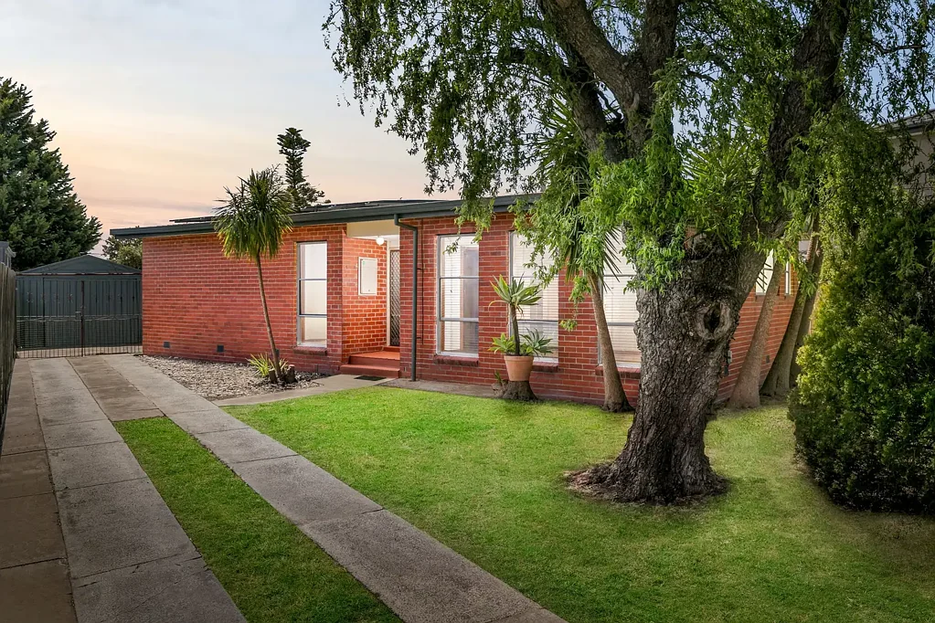 16 Almurta Avenue, Coolaroo, VIC 3048