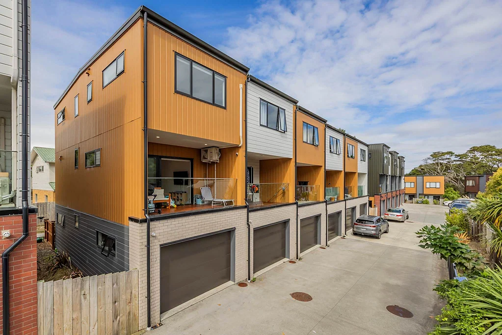 Greenhithe 3غرفة نوم Affordable Nearly New 3 Bed, 3 Bath Living