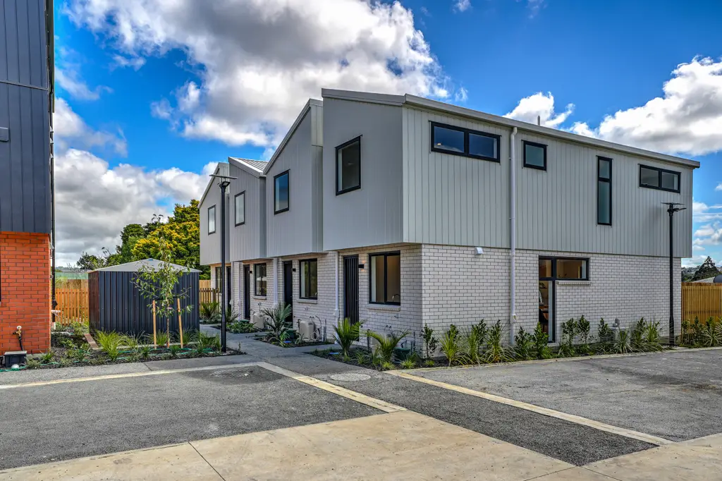 Henderson 2部屋 Modern Elegance, Secure and serene gated community