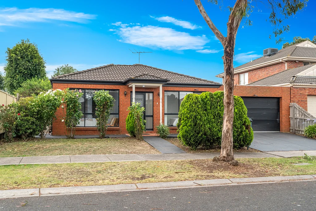 36 Sandover Drive, Roxburgh Park, VIC 3064