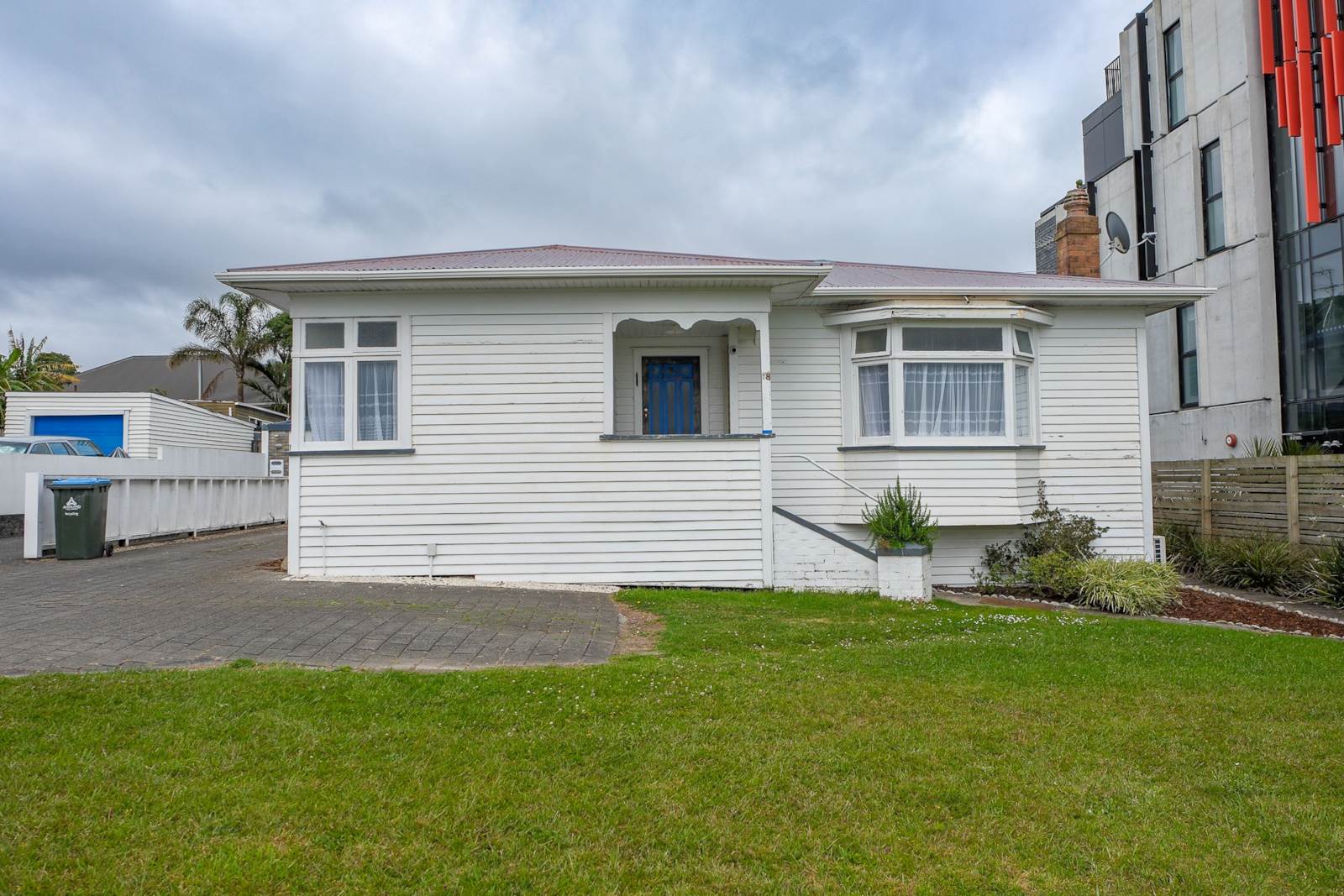 98 Point Chevalier Road, Point Chevalier, Auckland, 2 Bedrooms, 1 Bathrooms, House