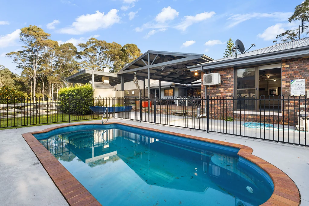 19 Old Woollamia Road, Falls Creek, NSW 2540