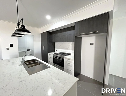 24 Enchanted Circuit, Baldivis, Rockingham, 4 침실, 2 욕실, House