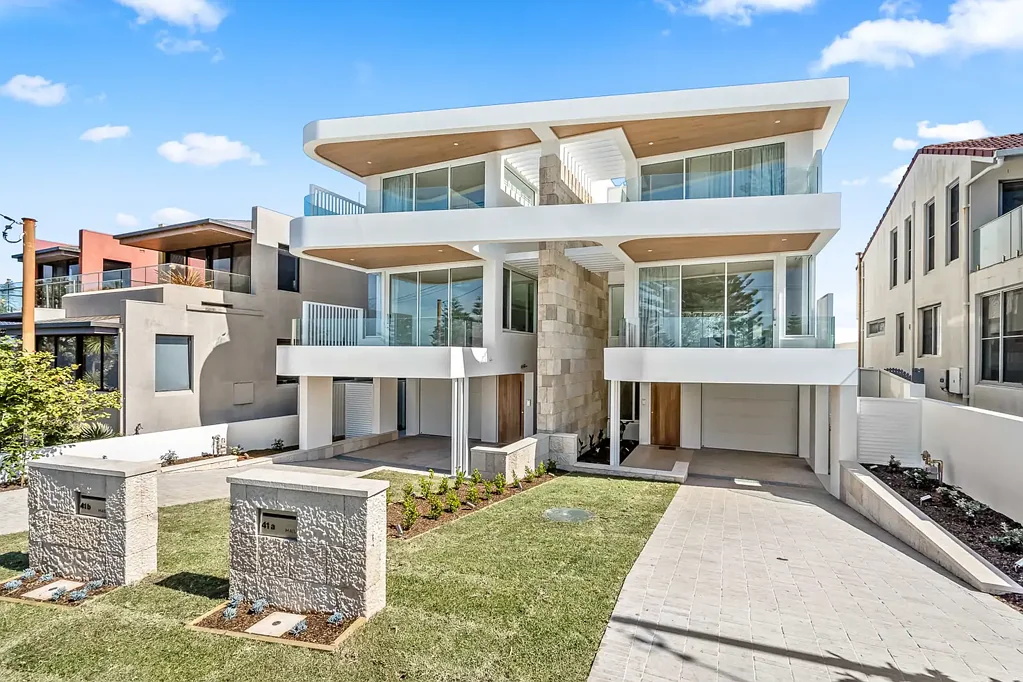 Beachside Opulence