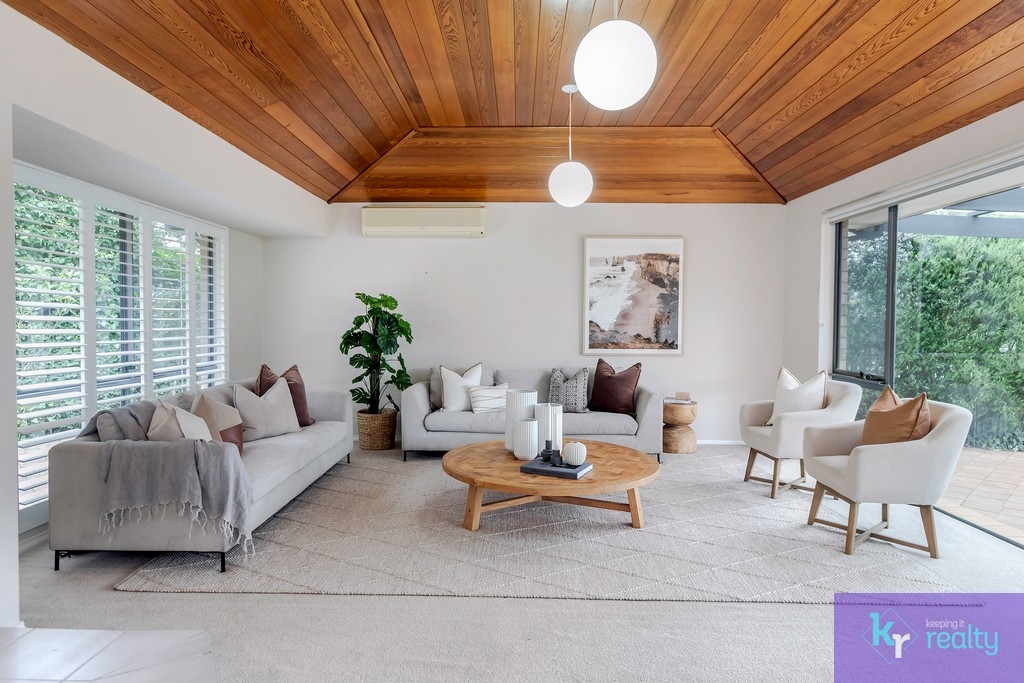 4 CROWSNEST CT, COROMANDEL VALLEY SA 5051, 0房, 0浴, House