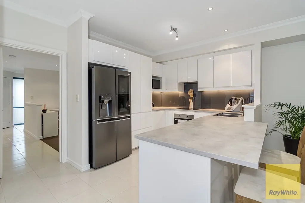 18A Olivedale Road, Madeley, WA 6065