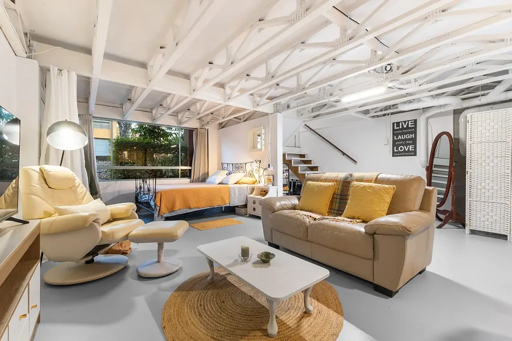 Clear Island Waters 3ห้องนอน Hidden Gem in the Heart of the Gold Coast