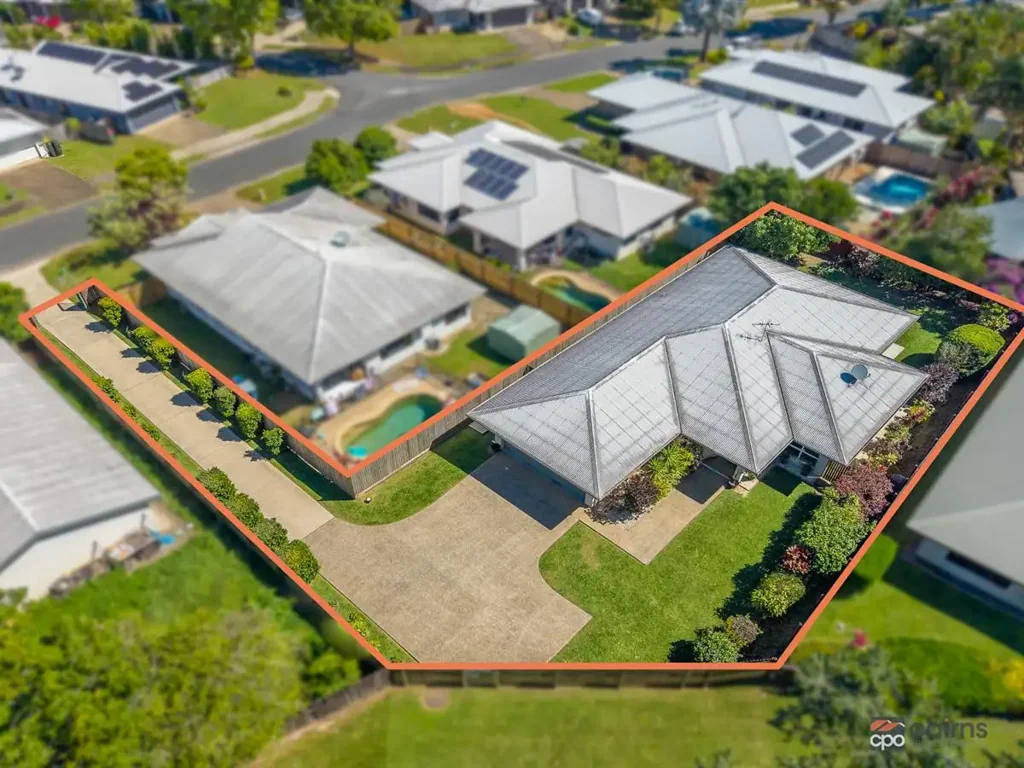 Bentley Park 4Moenga Comfortable Family Living In a Convinient Location