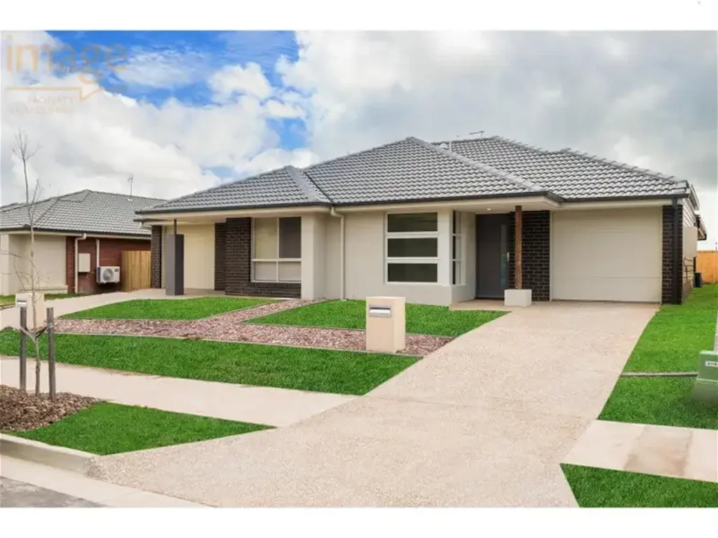 FANTASTIC 3 BEDROOM 2 BATHROOM HOME