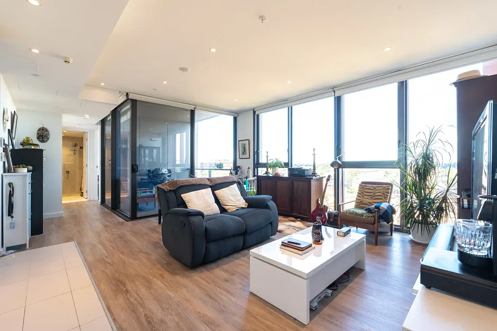 Modern One Bedroom Unit in The Grand