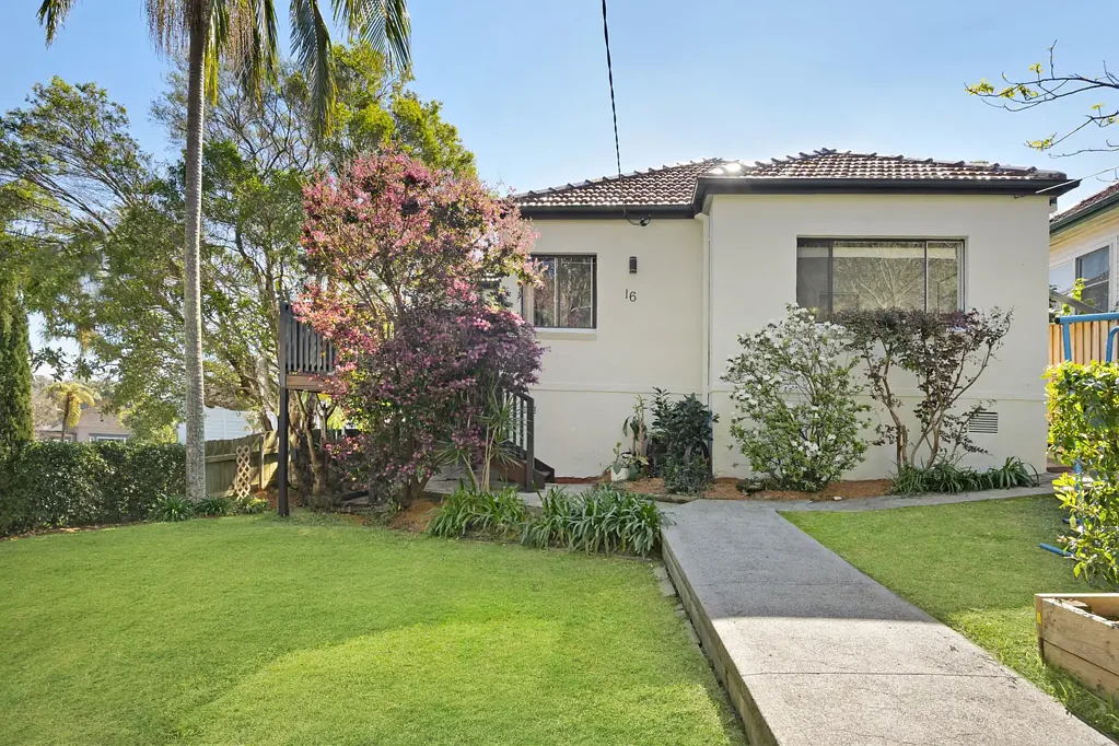 North Balgowlah 5Kwarto Charming family home with versatile self-contained accommodation