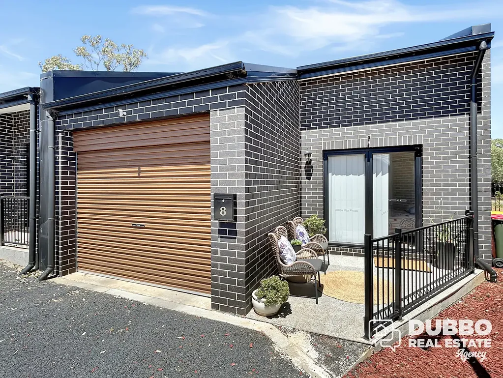 MODERN TWO BEDROOM UNIT