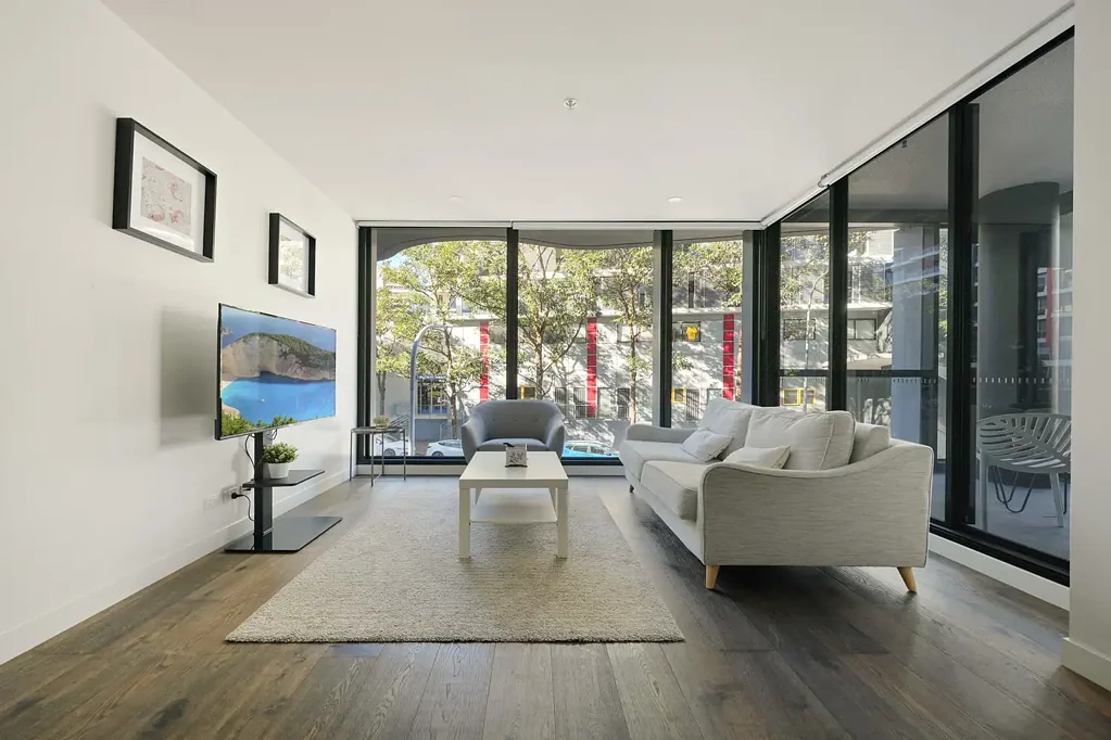 Waterloo 1Moenga Light-Filled Living in the Heart of Waterloo