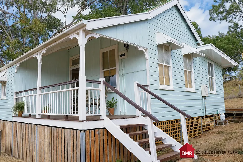 Eidsvold 2 Slaapkamer FULLY RENOVATED, FULLY FURNISHED AND READY TO ENJOY