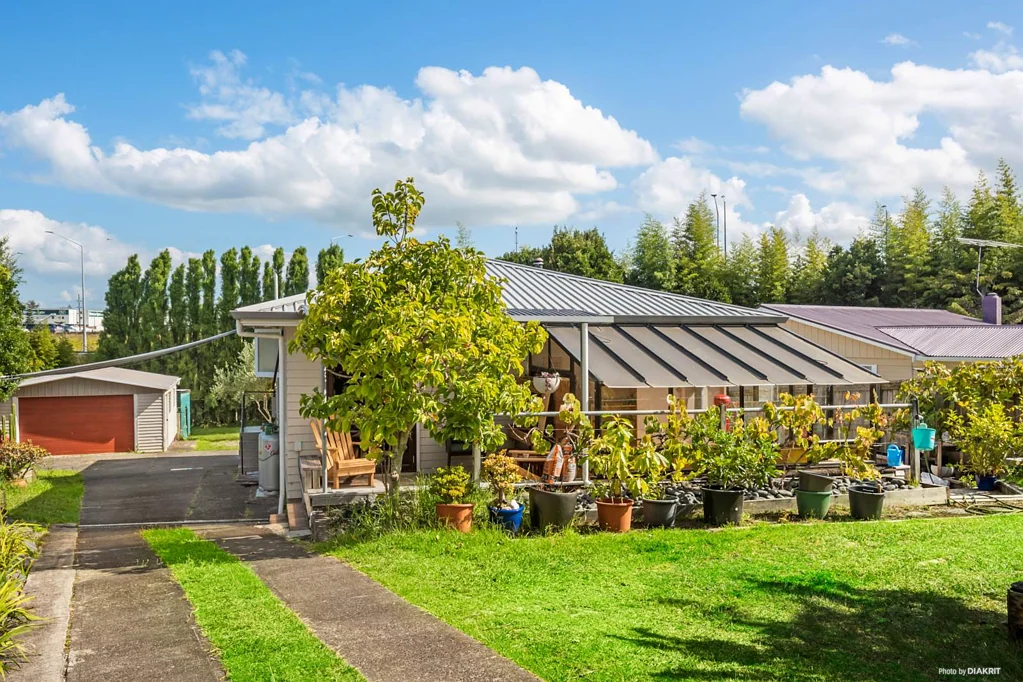 Forrest Hill 5Zimmer 1593 sqm of MHS zone in Westlake Zone