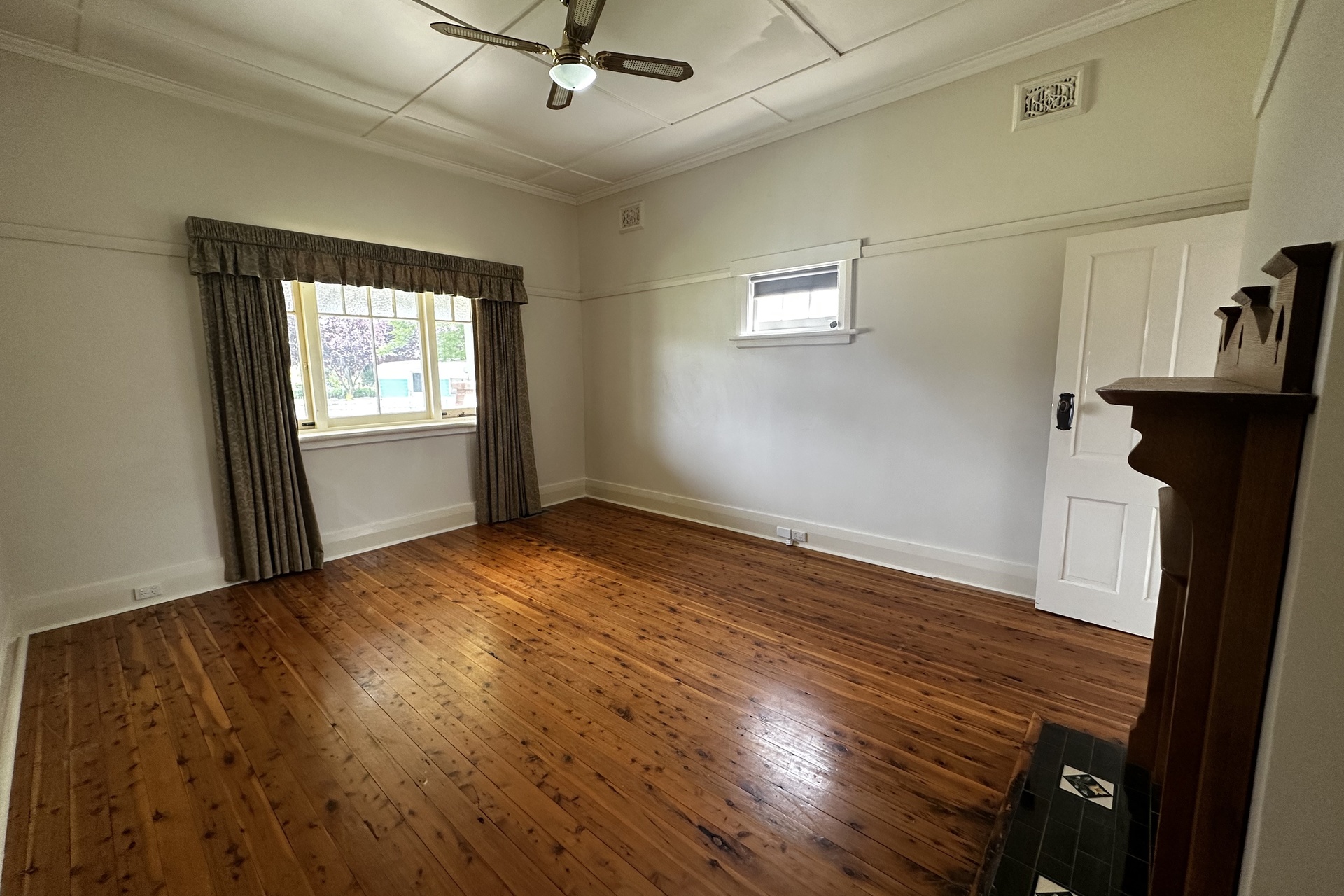 18 PARKER ST, COOTAMUNDRA NSW 2590, 0 chambres, 0 salles de bain, House