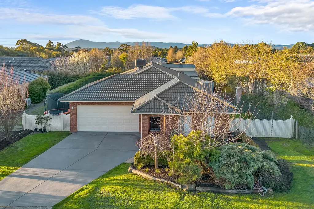 Gisborne 3ਬੈੱਡਰੂਮ CONTEMPORARY LIVING IN A PEACEFUL COURT LOCATION