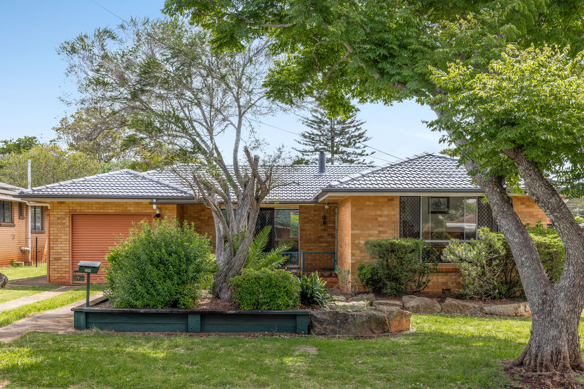 7 CLOAKE ST, ROCKVILLE QLD 4350, 0 Bedrooms, 0 Bathrooms, House