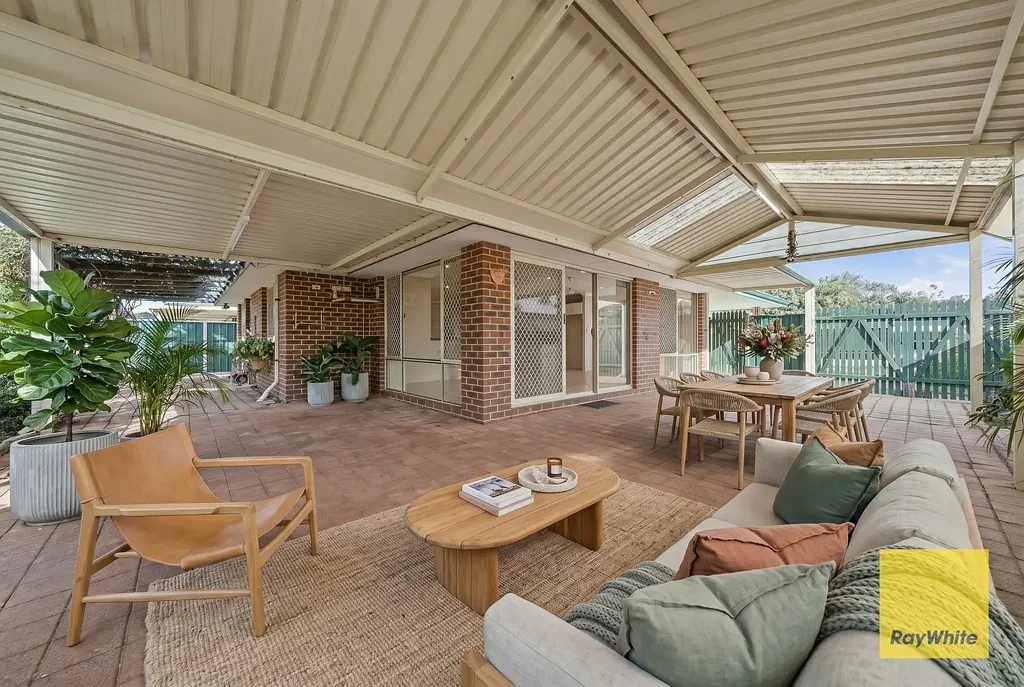 Maddington 4房  12 DOLARA COURT, MADDINGTON WA 6109 - SEEKING ALL OFFERS !