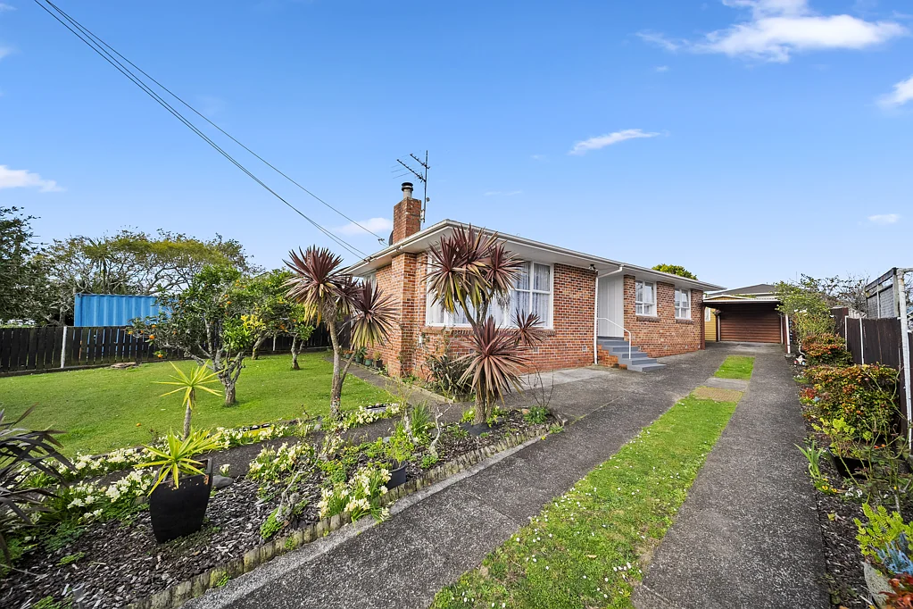 Otara 3침실 AUCTION BROUGHT FORWARD! Serious Vendors, Serious Potential.